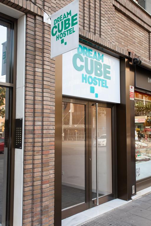 Dream Cube Hostel Barcelona Exterior foto